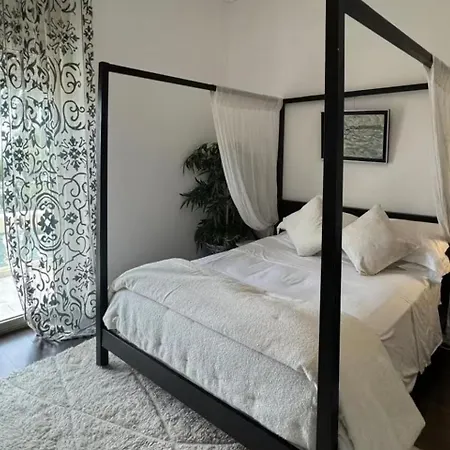 Near Monaco - Sea View - Sleeps 2 - Pets - Parking * Beaulieu-sur-Mer